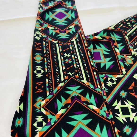LulaRoe Leggings Aztec Colorful Black Red Purple Blue 0653 - Picture 3 of 7